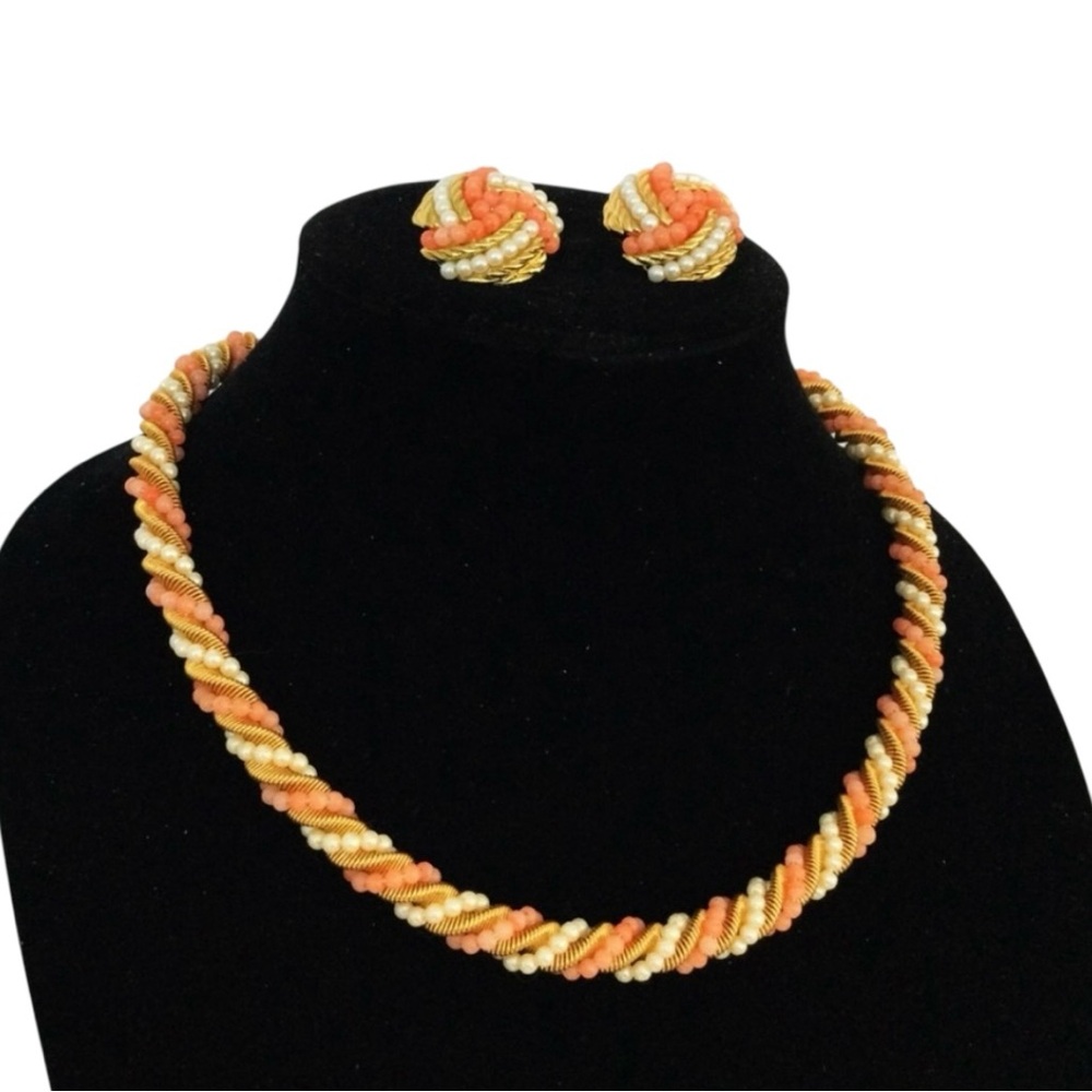 Vtg 80s Twisted Bead Rope Necklace & Earrings Set Gold-Tone, Faux Coral & Pearls - Picture 3 of 16
